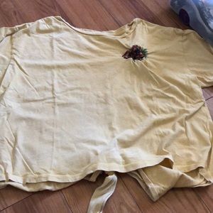 yellow cropped t-shirt